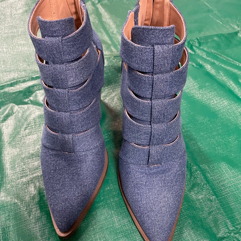 Stylish Blue Denim Ankle Booties. Size 8.5